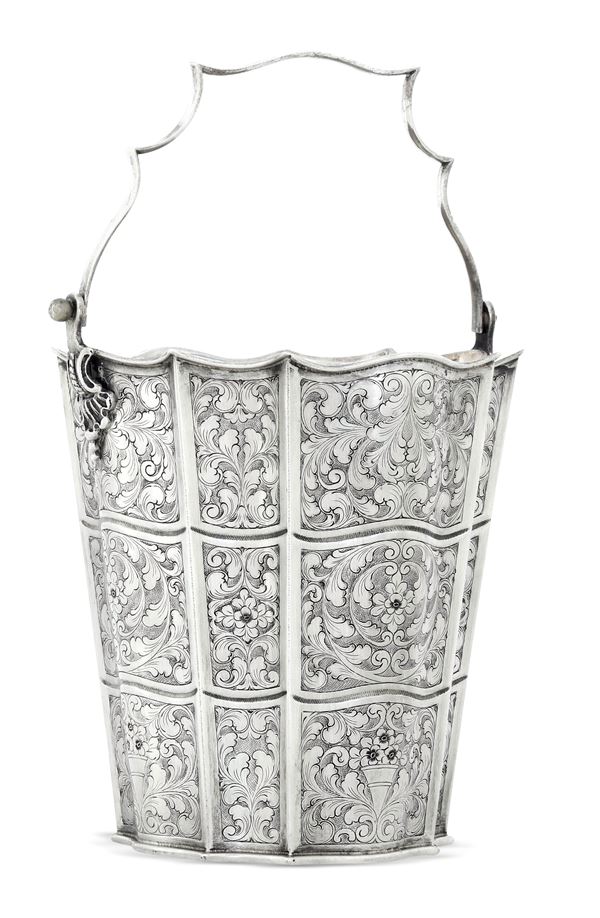 Secchiello portaghiaccio. Argenteria italiana del XX secolo, argentiere I.M.A., Alessandria