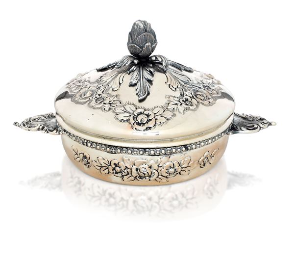 Equelle. Argenteria milanese del XX secolo, argentiere Messulam