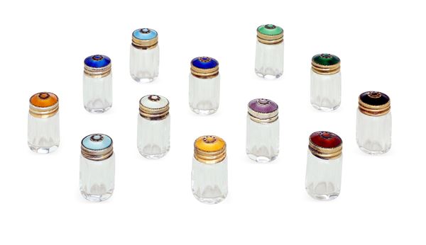 Set di dodici piccoli spargisale. Norvegia, XX secolo