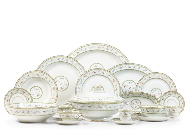 Servizio da tavola “Artois verde" Limoges, Manifattura Bernardaud, seconda metà del XX secolo 