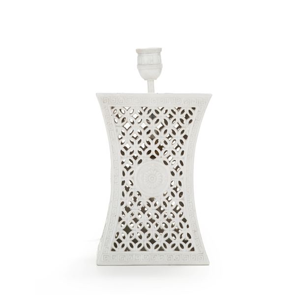 Lampada da tavolo in ceramica traforata. XX secolo