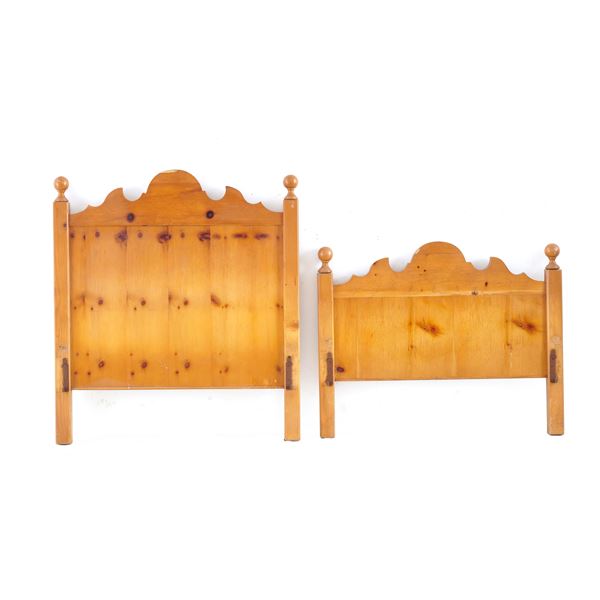 Testiera e pediera di letto singolo in legno, XX secolo