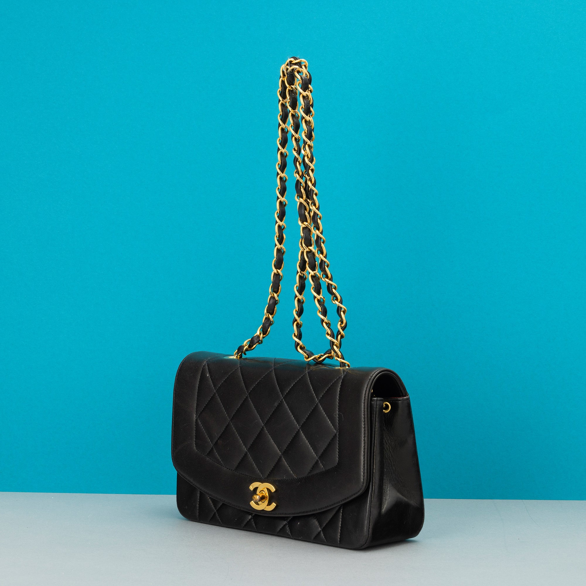 Chanel Diana Piccola