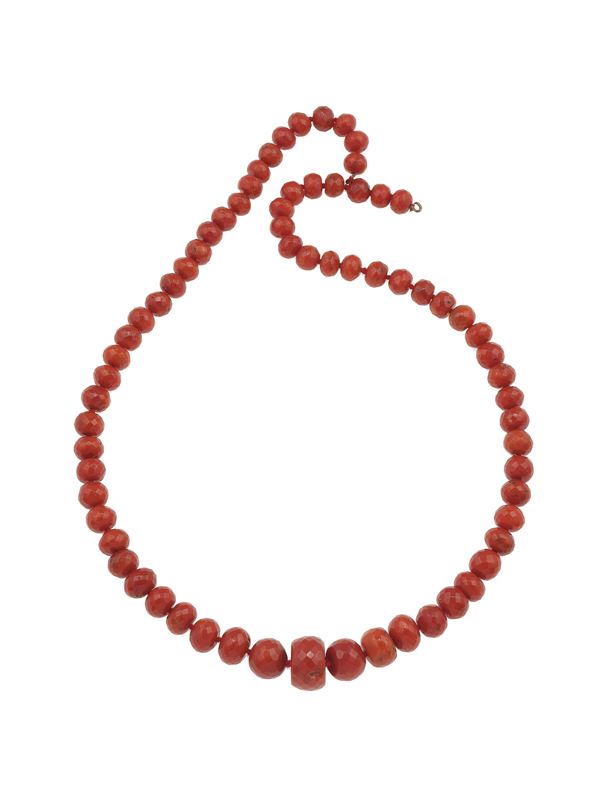 Coral strand without clasp