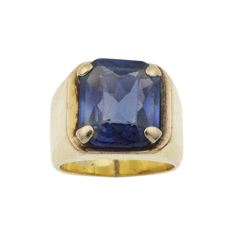 Anello con zaffiro sintetico  - Asta Fine Jewels - Cambi Casa d'Aste