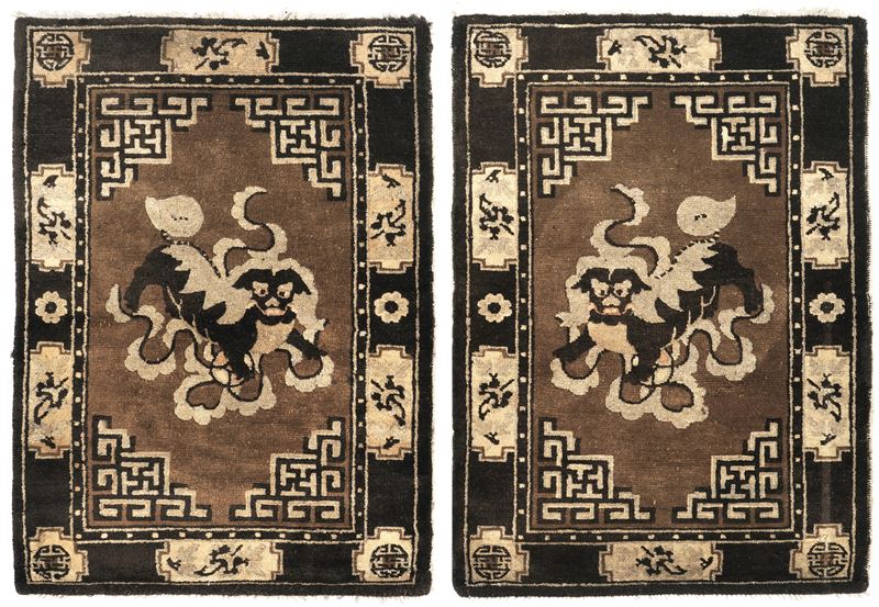 Coppia di piccoli tappeti, Mongolia fine XIX inizio XX secolo  - Auction Fine Carpets and Rugs - Cambi Casa d'Aste