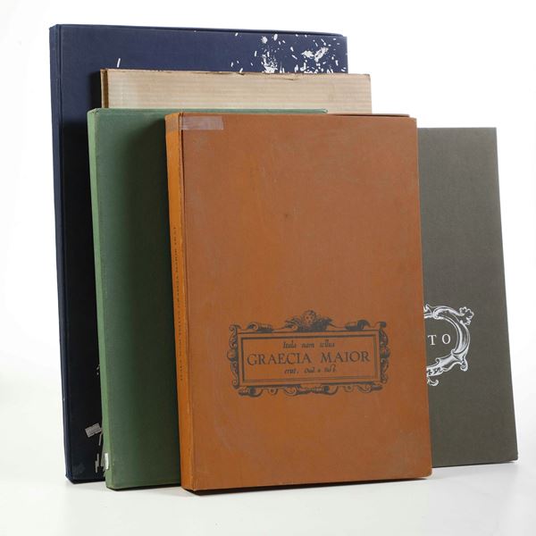 Lotto composto da libri di vario argomento, per lo più d'arte. XX secolo