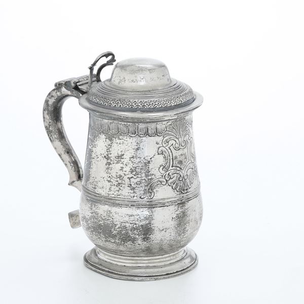 Tankard. Argenteria italiana del XX secolo, argentiere Petruzzi & Branca, Brescia