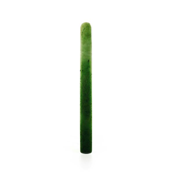 Lastra tagliacarte in giada verde, Cina, XX secolo