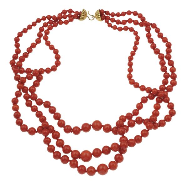 Coral and low-karat gold necklace
