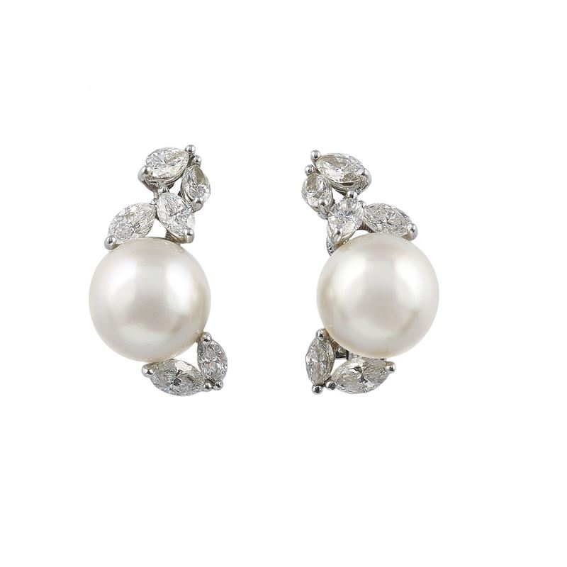 Orecchini con perle coltivate e diamanti  - Asta Fine Jewels - Cambi Casa d'Aste