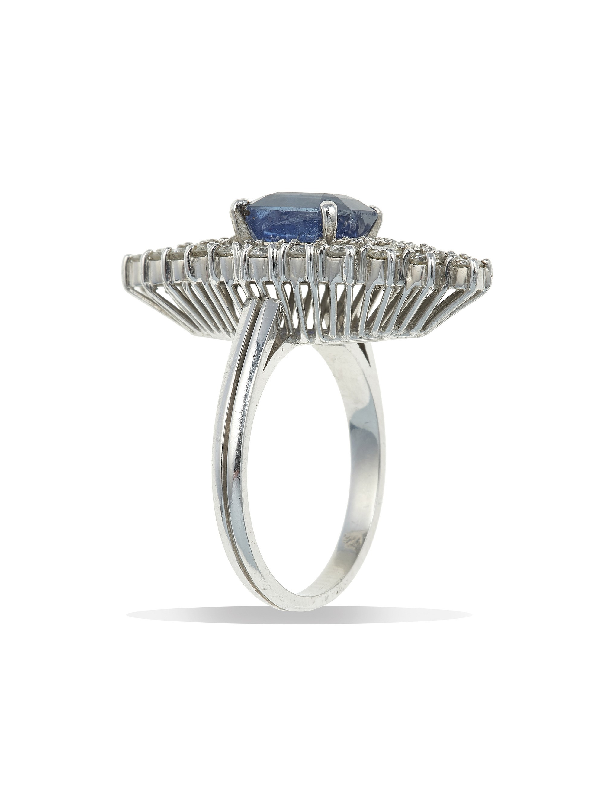 Anello con Zaffiro Sri Lanka e Diamanti