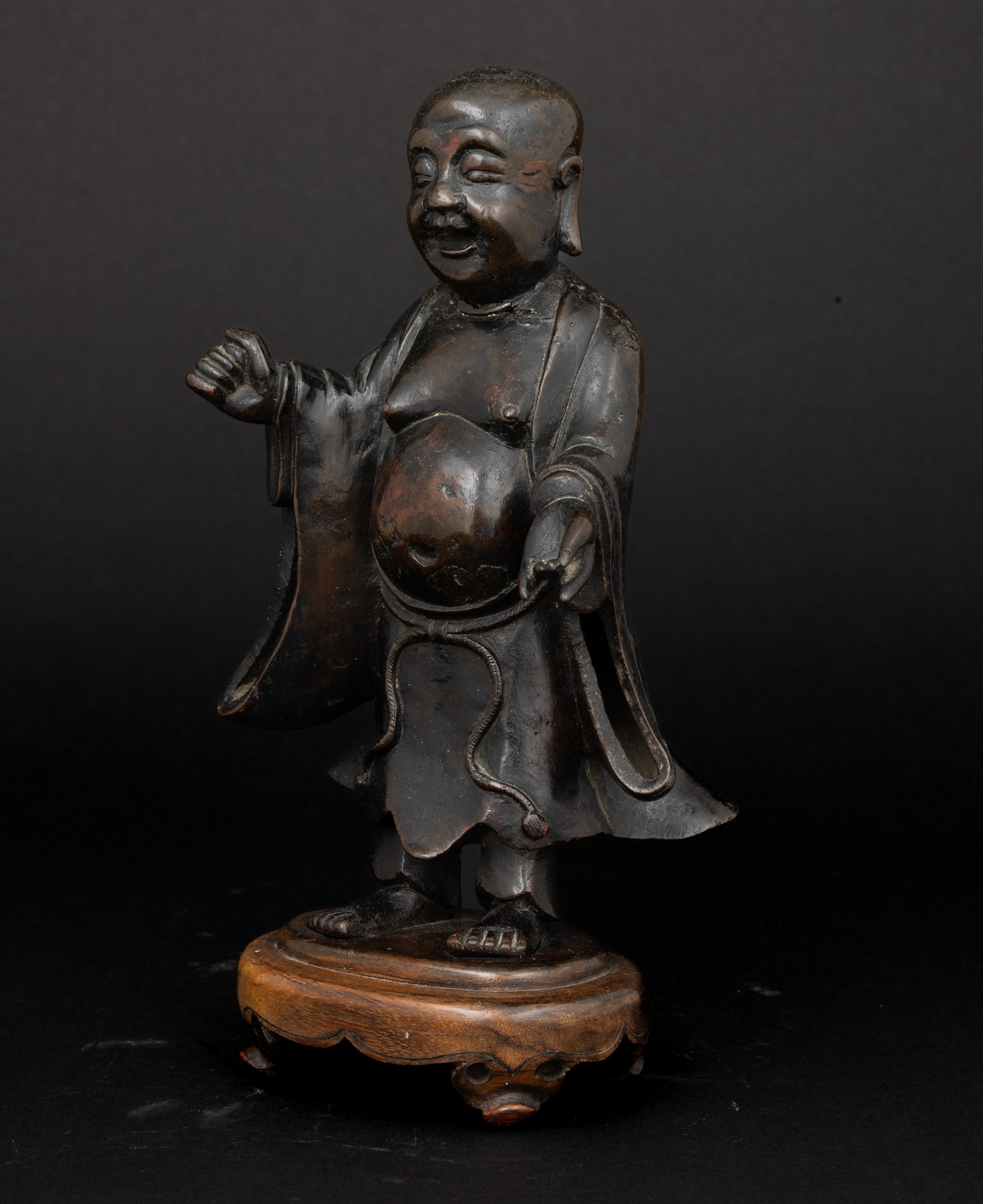 Figura di Budai in Bronzo, Cina, Dinastia Ming, Fine XVII Secolo