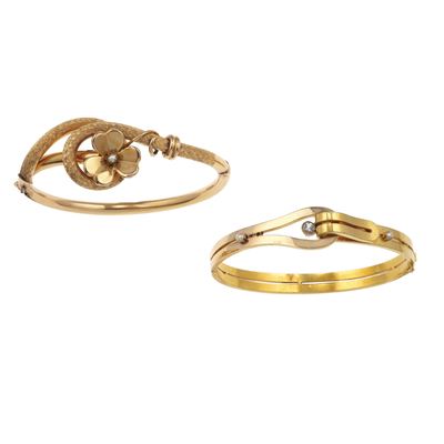 Coppia di Bracciali Rigidi di Cui uno con Piccole Perle e Diamante Sintetico