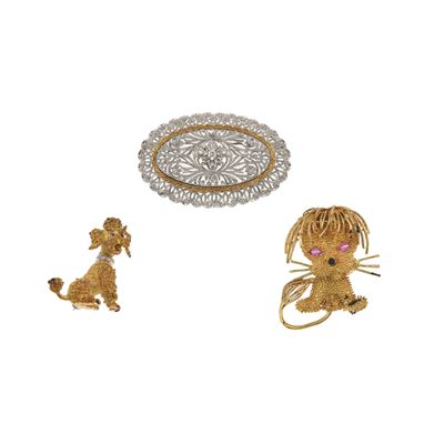 Lotto Composto da Due Spille Animalier ed una Spilla Ovale