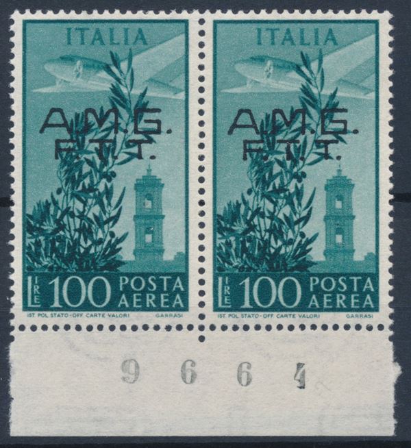 1948 – Territorio libero di Trieste – Zona A – Posta aerea - 100 lire verde azzurro, coppia orizzontale bdf, soprastampata localmente “A.M.G. / F.T.T.” (Sass. 13).