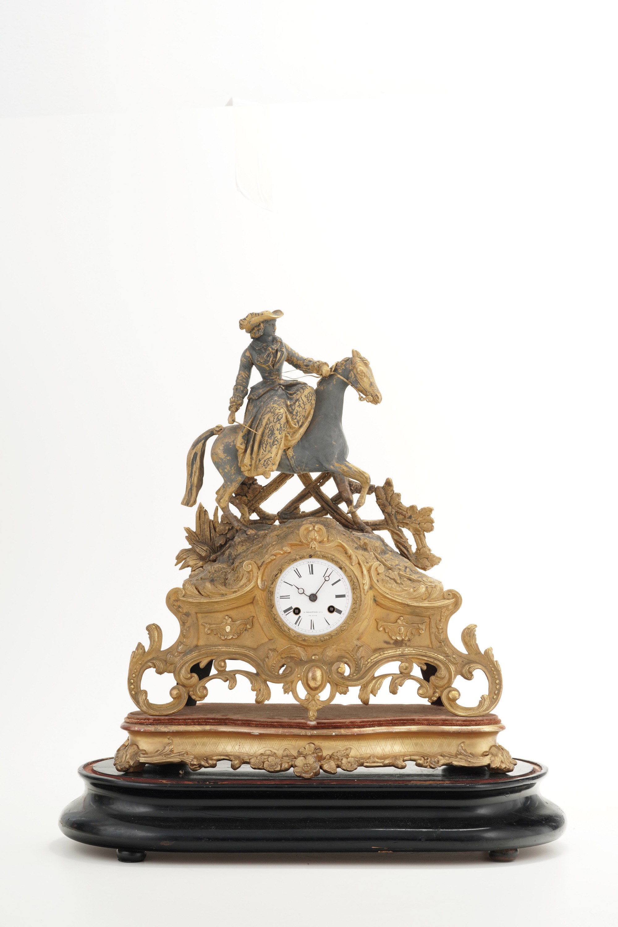 Pendola da Appoggio con Campana in Vetro. Trieste, XIX Secolo