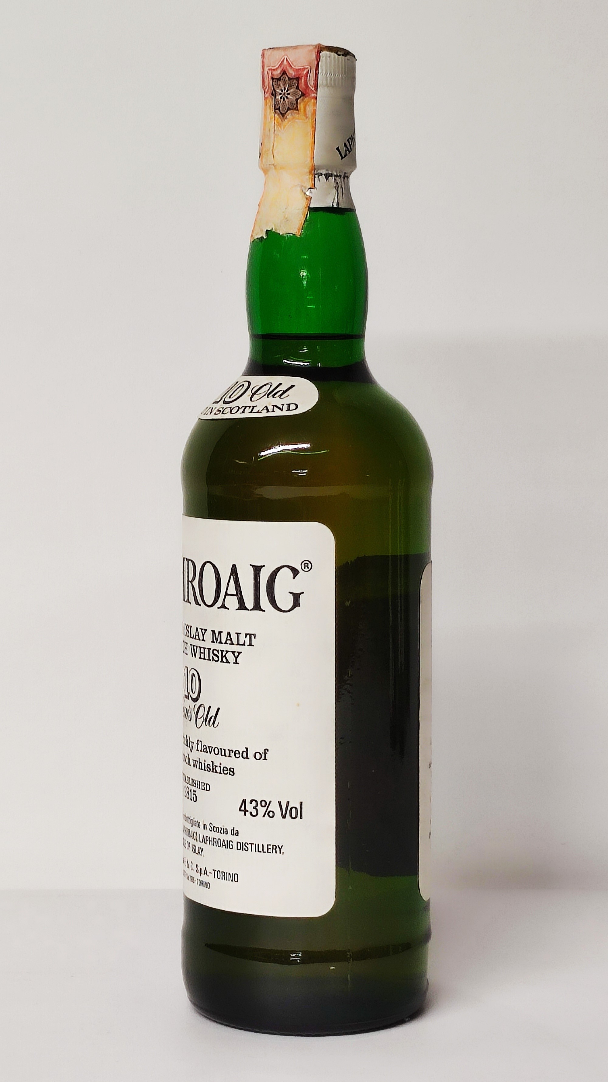 Laphroaig 10 Years Old, Single Islay Malt Scotch Whisky