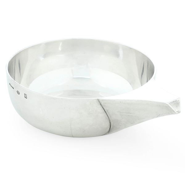 Ciotola in argento primo titolo fuso e cesellato. Maison Bulgari, Roma 1971