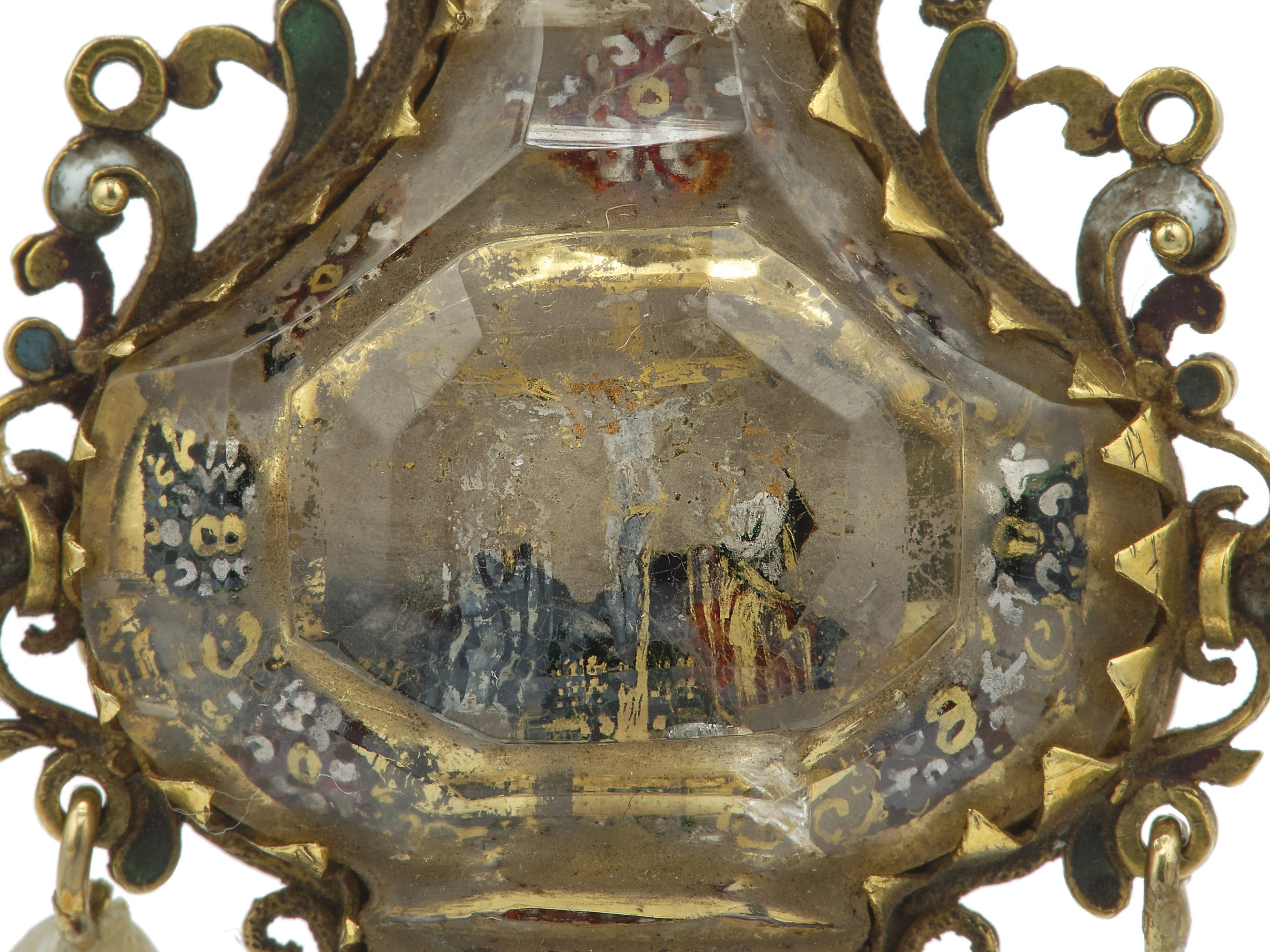 Pendente/reliquiario, smalti policromi con cristallo di rocca e piccole perle