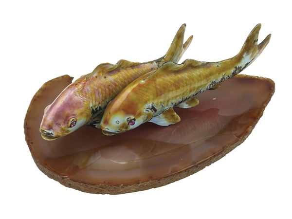 Alfredo Ravasco. Portaoggetti in agata con "carpe" in argento, smalti policromi e paste vitree