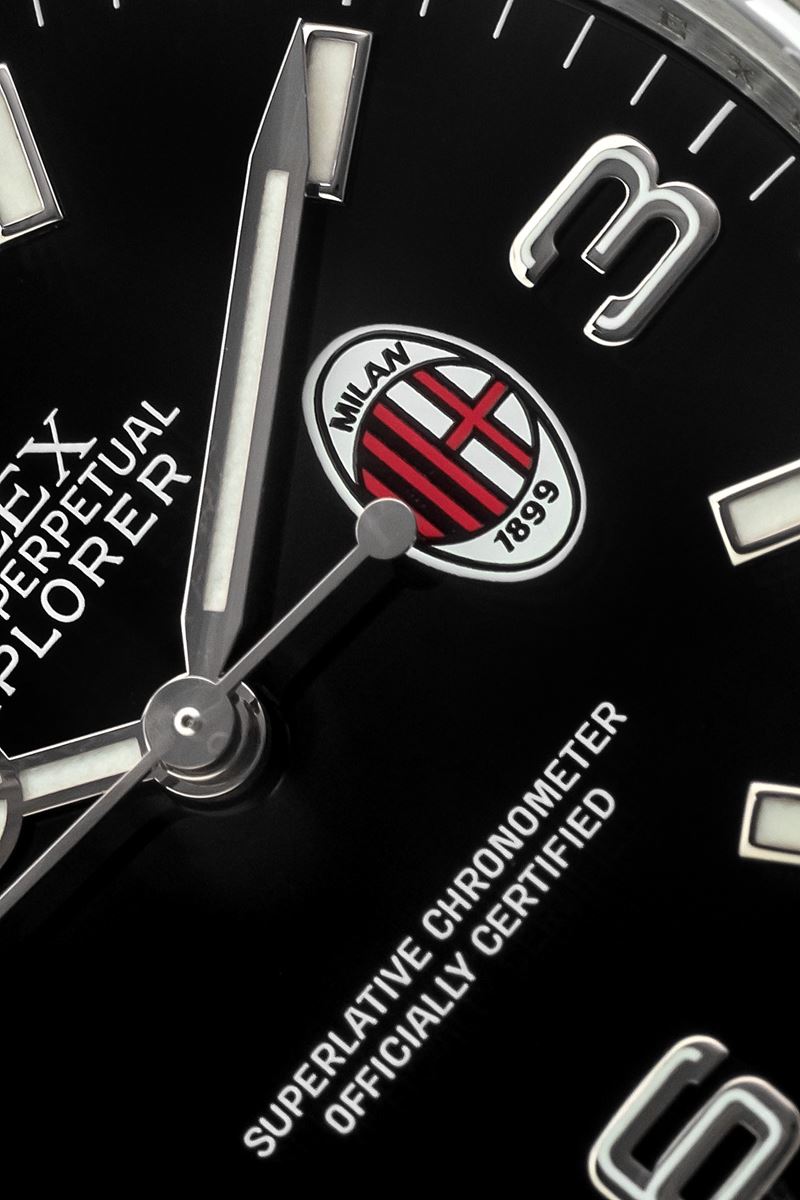 Rolex : Rare Explorer I ref 114270, limited edition 150
