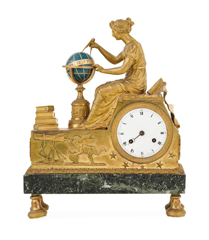 Pendola da appoggio in bronzo dorato. Francia, XIX secolo  - Auction Italian Residences - Cambi Casa d'Aste