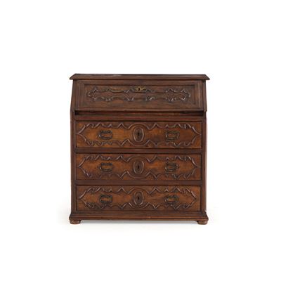 Cassettone con Ribalta in Legno Intagliato. (elementi Antichi)