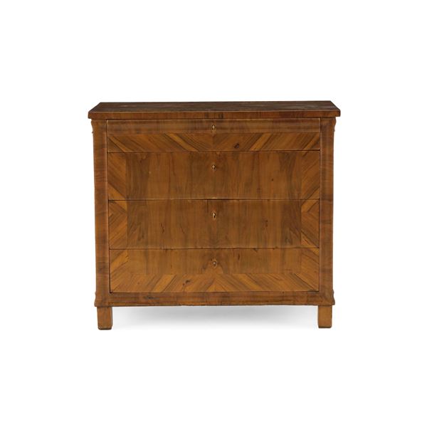 Cassettone lastronato. XIX secolo