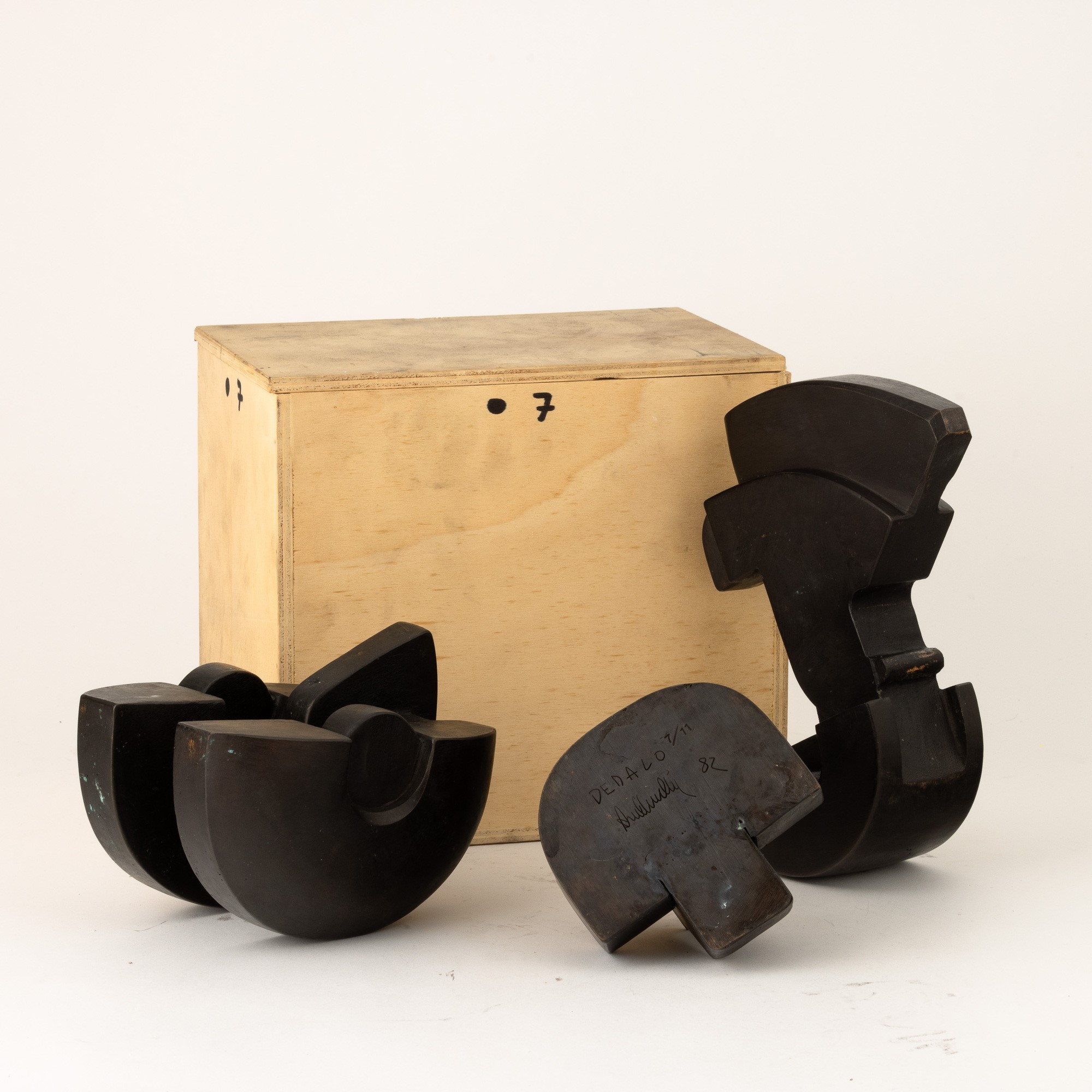 Andrea Cascella - Dedalo, scultura in bronzo nero (1982)
