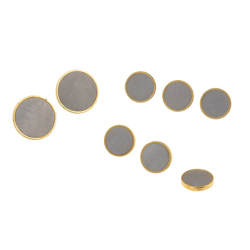 Illario. Otto bottoni  - Asta Gioielli - Cambi Casa d'Aste