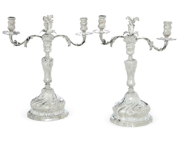 Coppia di doppieri. Genova, marchio della "Torretta" per l'anno (1)762 ? (consunto di difficile lettura)