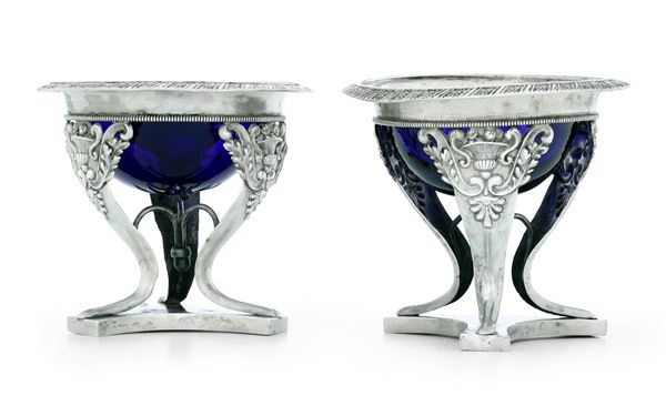 Coppia di saliere tripodi. Milano XIX secolo, argentiere Tommaso Panizza (1849-1868)
