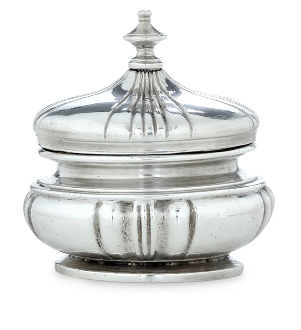 Contenitore con coperchio. Venezia XVIII-XIX secolo