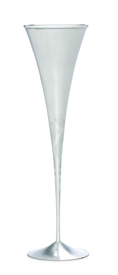 Rossi & Arcandi, Vaso uniflor a tulipano in argento 925 fuso e sagomato (design Lucio Iezzi)