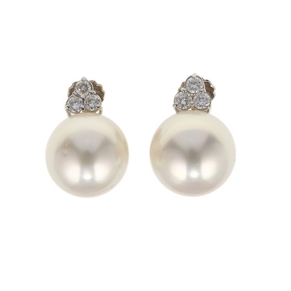 Orecchini con perle Australia e diamanti