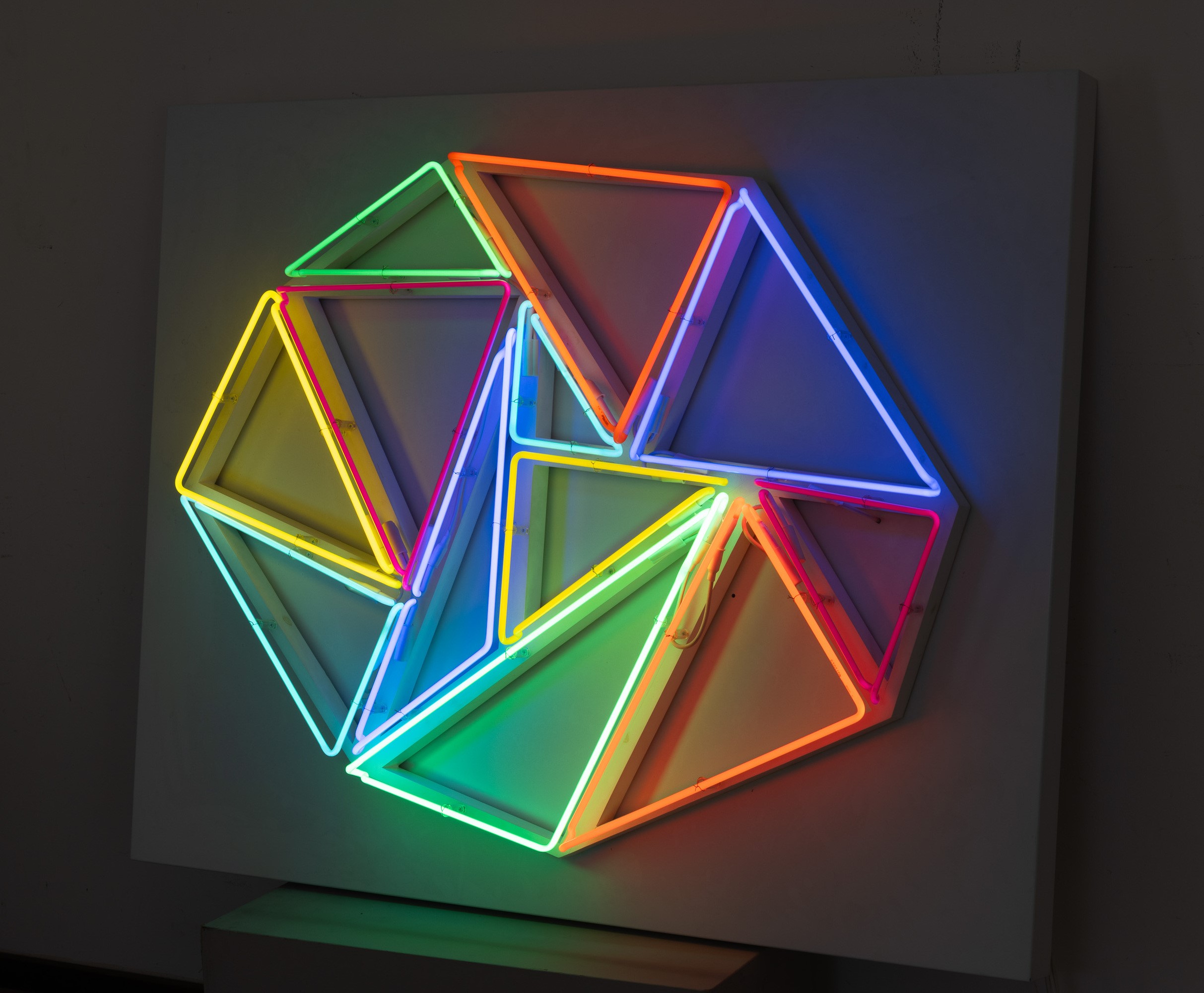 David Batchelor - Installazione al neon