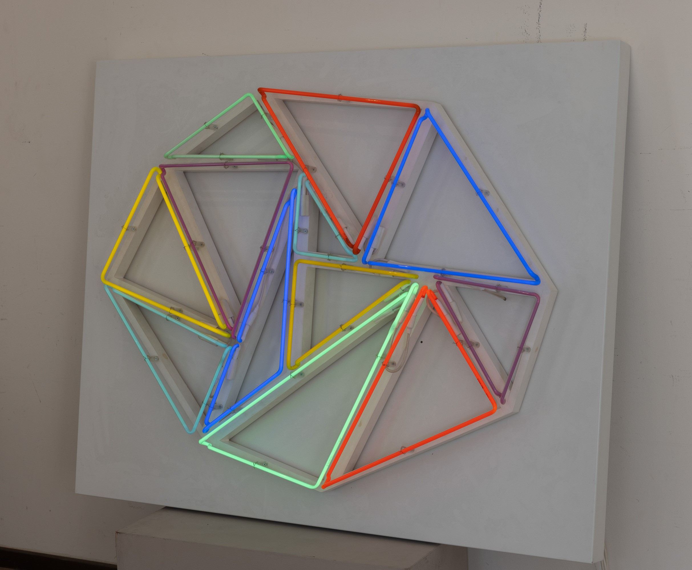 David Batchelor - Installazione al neon