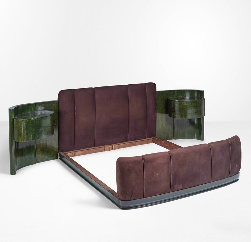 Vittorio Valabrega : Letto matrimoniale e comodini  - Auction Design - Cambi Casa d'Aste