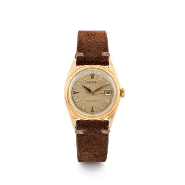 Rolex - Ovettone ref 6030 in 18k yellow gold, date display roulette leaf hands, circa 1950