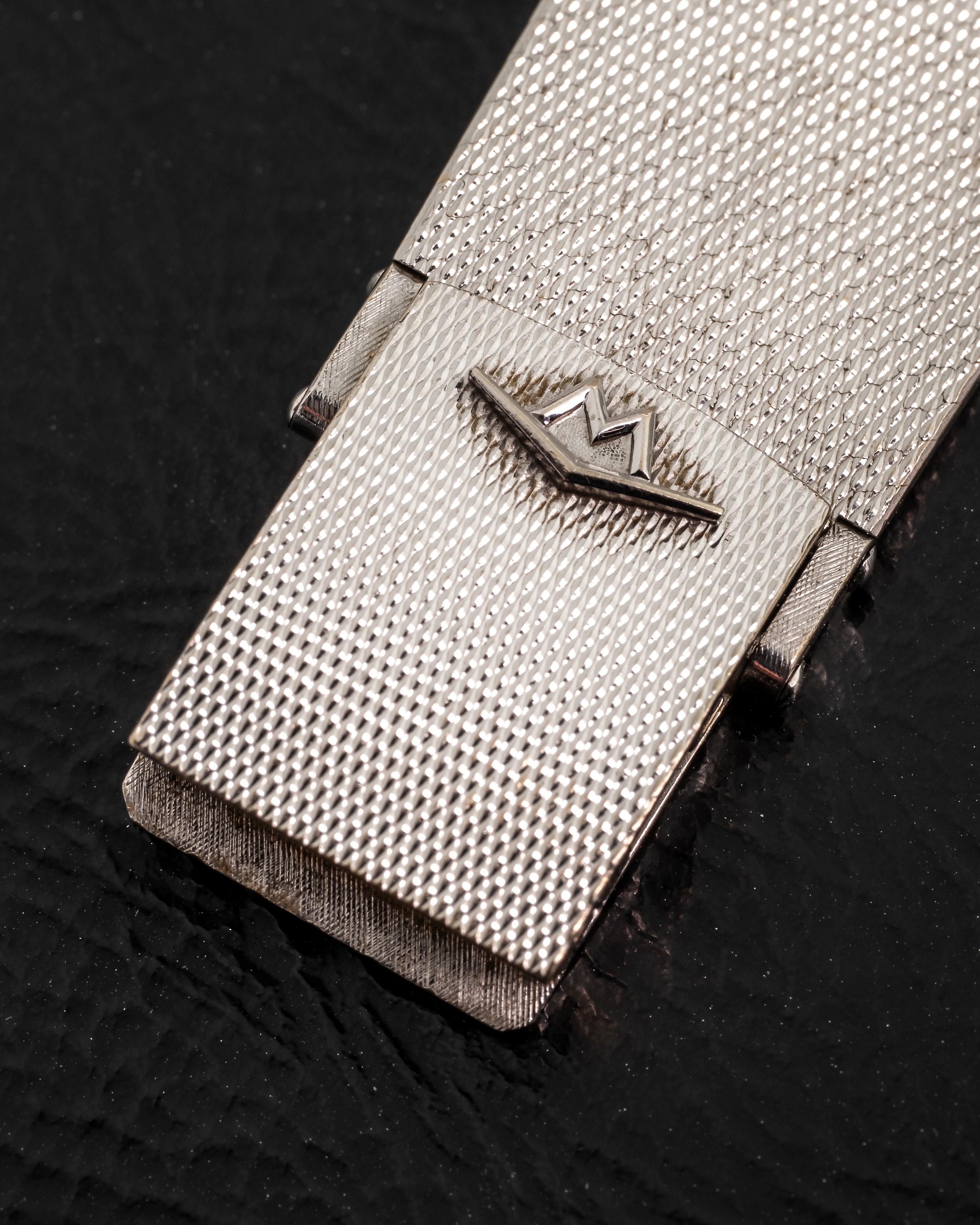 Movado - King Matic in Oro Bianco 18k con Quadrante Specchiato e Ghiera con Diamanti, Circa 1950
