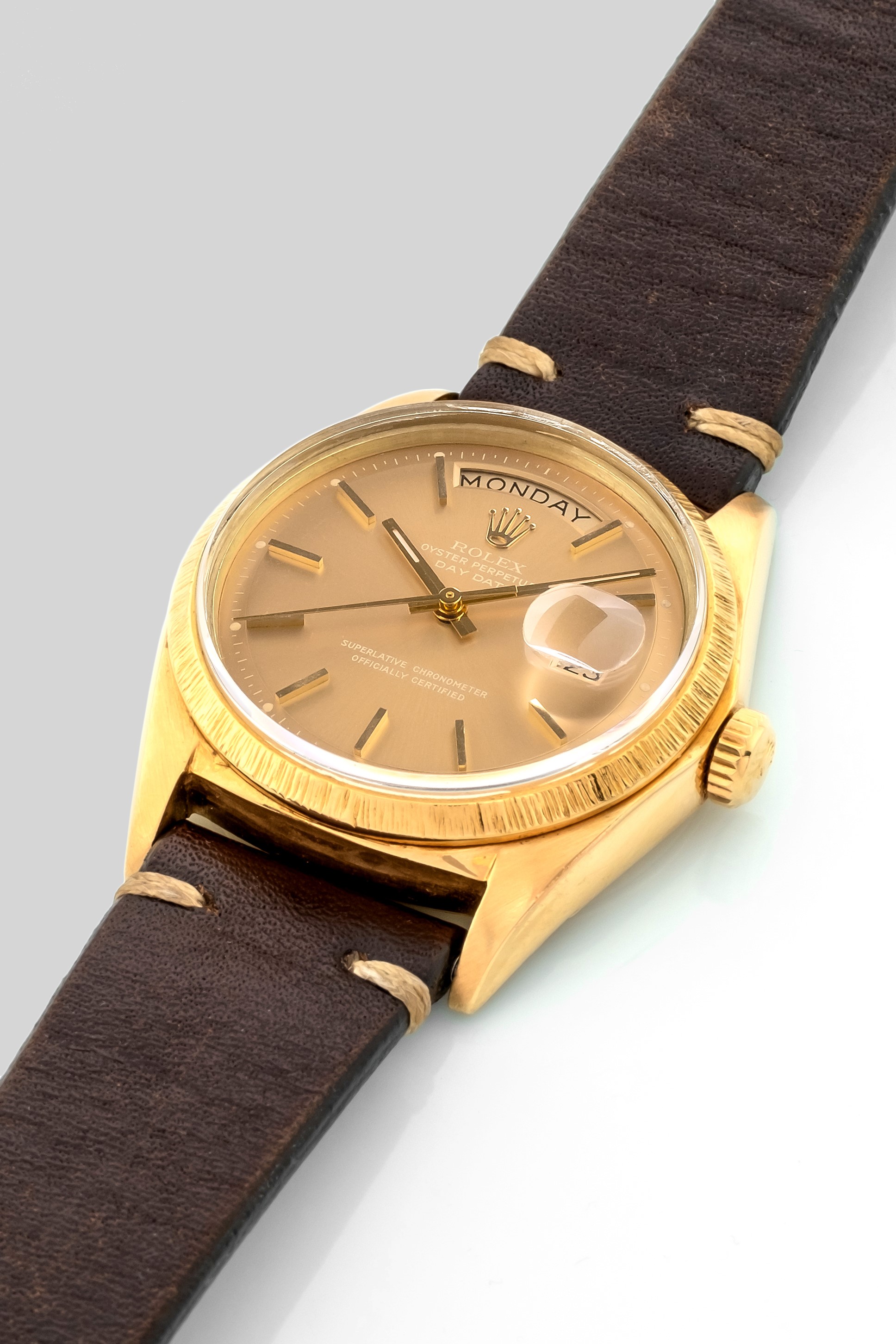 Rolex - Daydate Ref 1807 in Oro Giallo 18k Lavorazione Corteccia Quadrante "ghost", Circa 1968