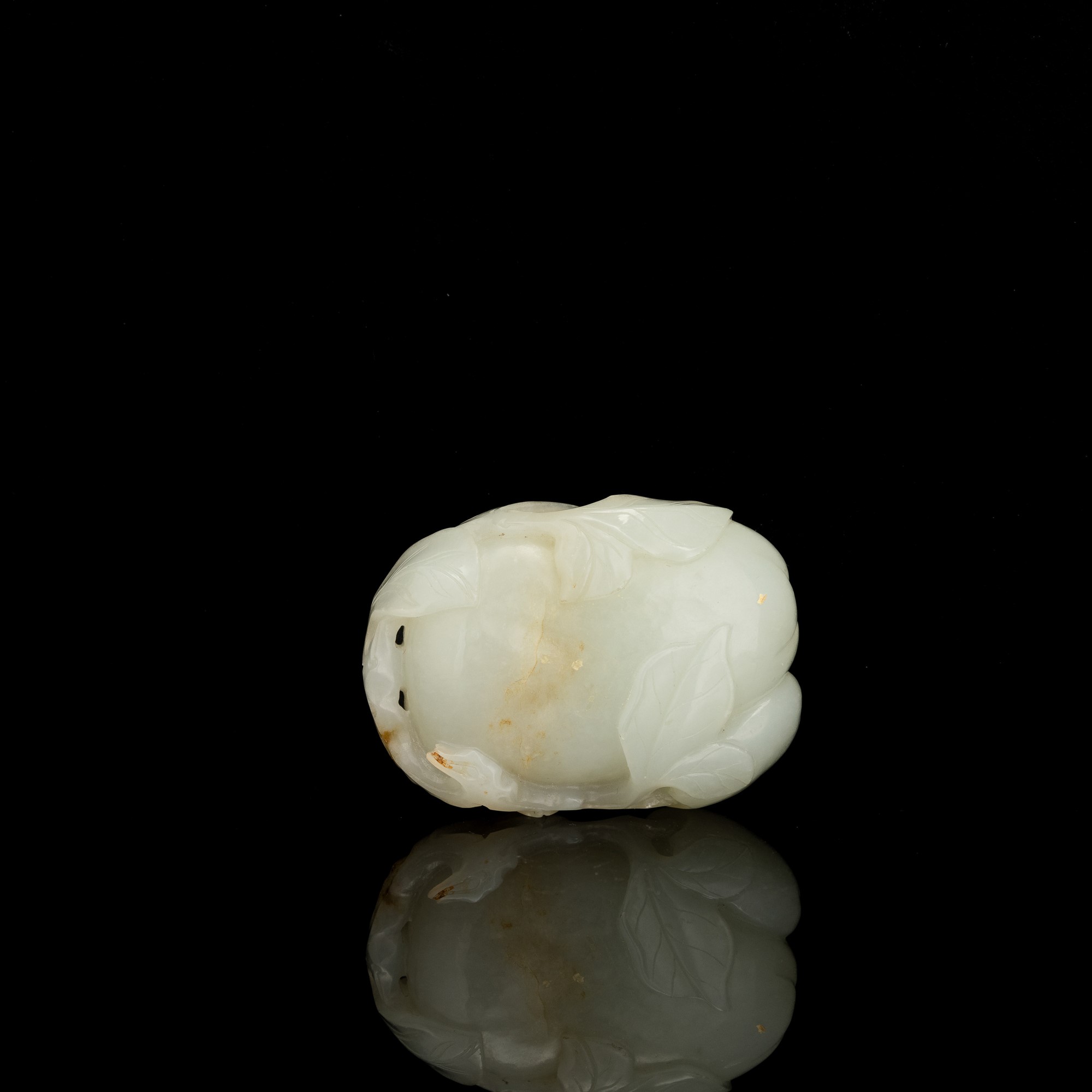 Elemento in Giada Russet Scolpito con Motivi Vegetali, Cina, Dinastia Qing, XIX Secolo