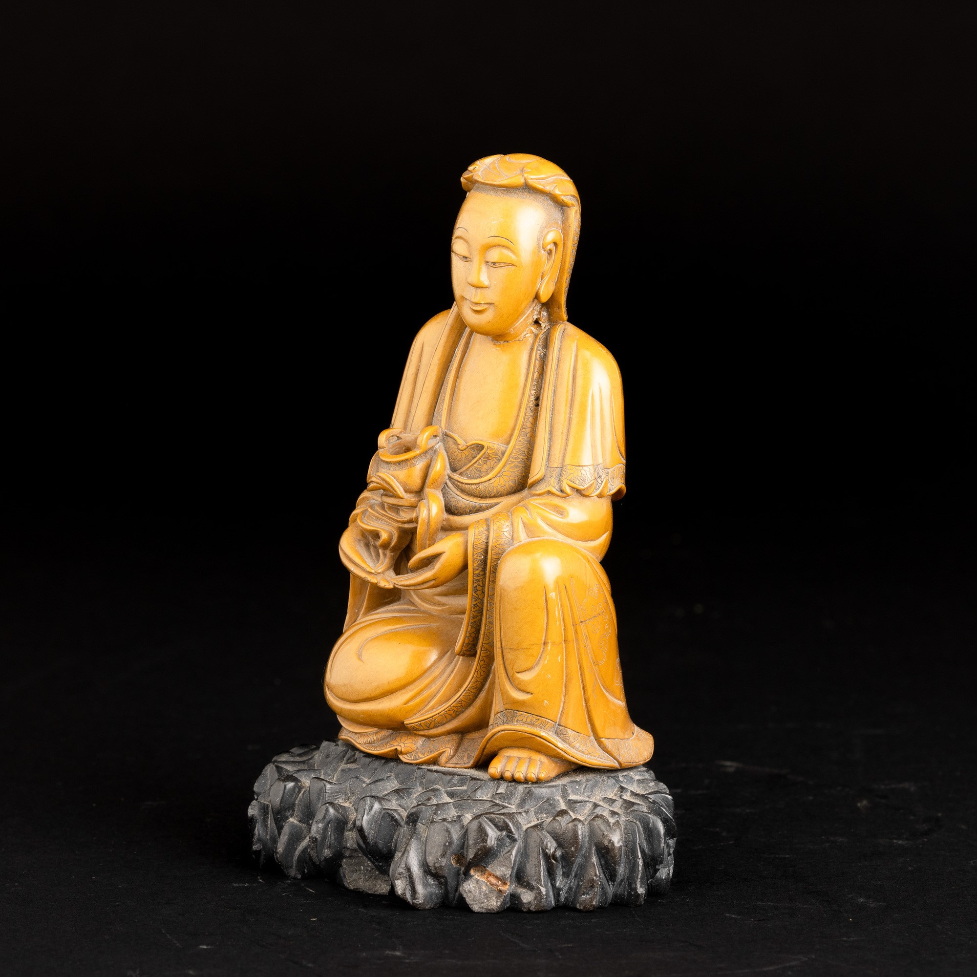 Figura di Saggio Scolpita in Pietra Saponaria, Cina, Dinastia Qing, XIX Secolo