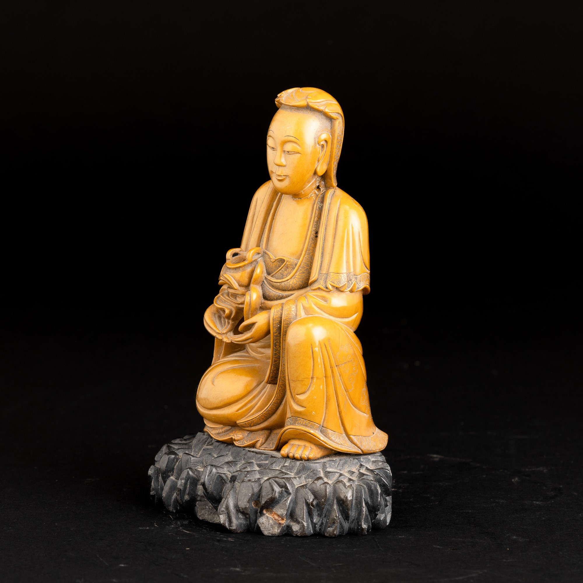 Figura di Saggio Scolpita in Pietra Saponaria, Cina, Dinastia Qing, XIX Secolo