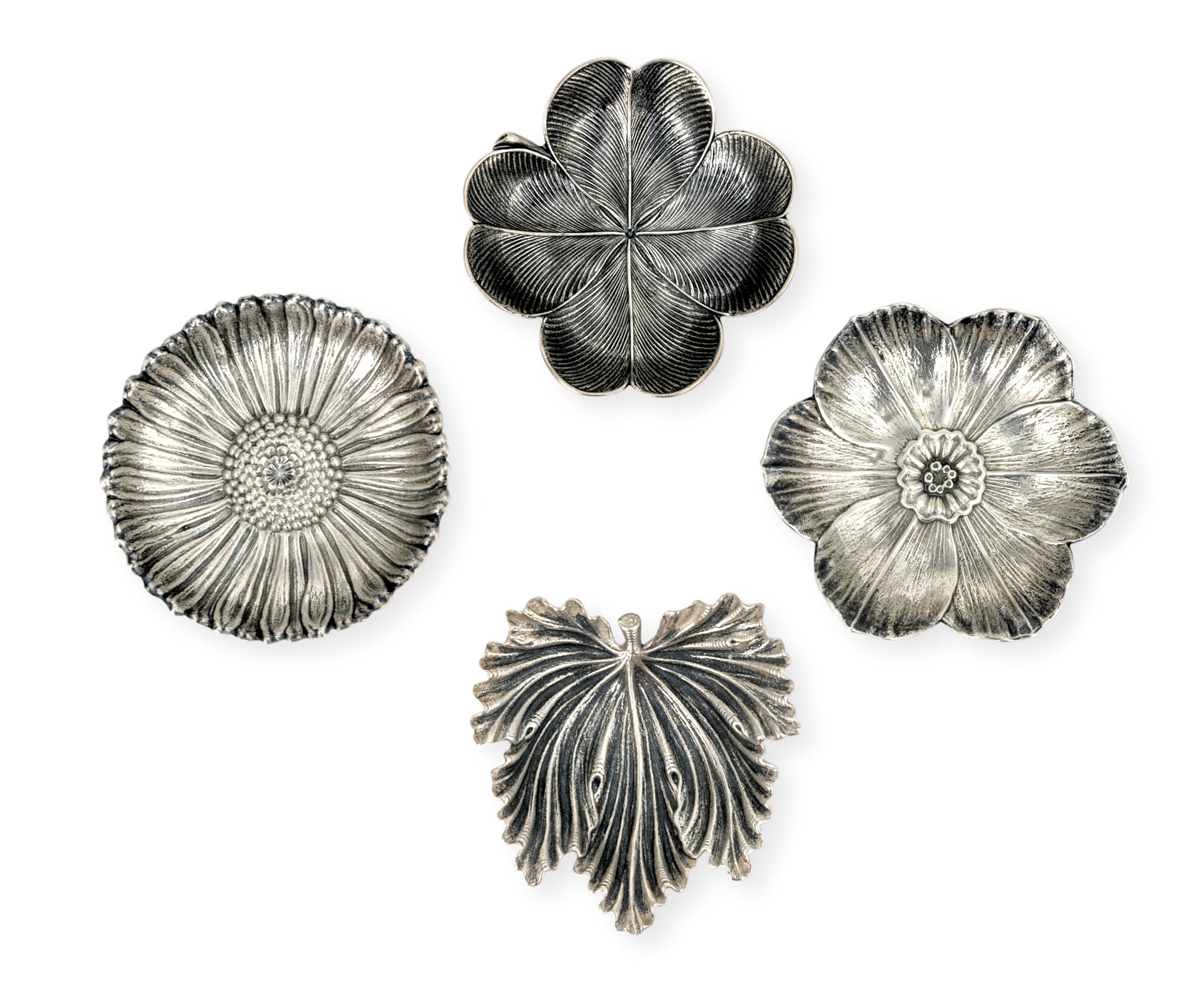 Gruppo di quattro segnaposto a forma di fiori e foglie, argento 925, Gianmaria Buccellati (Maison...
