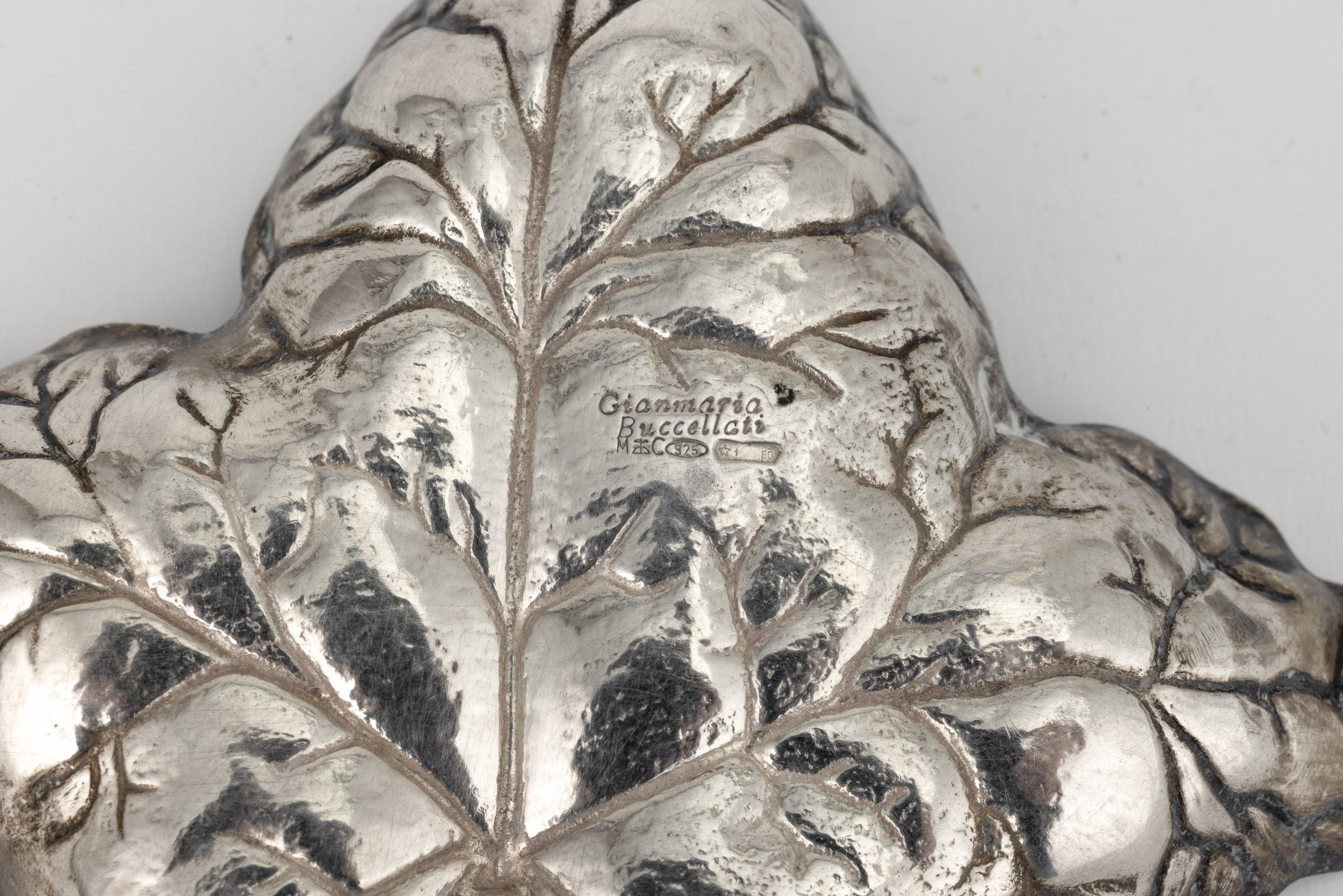 Clementi Bologna, due foglie in argento 925 fuso e sagomato, Maison Gianmaria Buccellati, XX-XXI ...