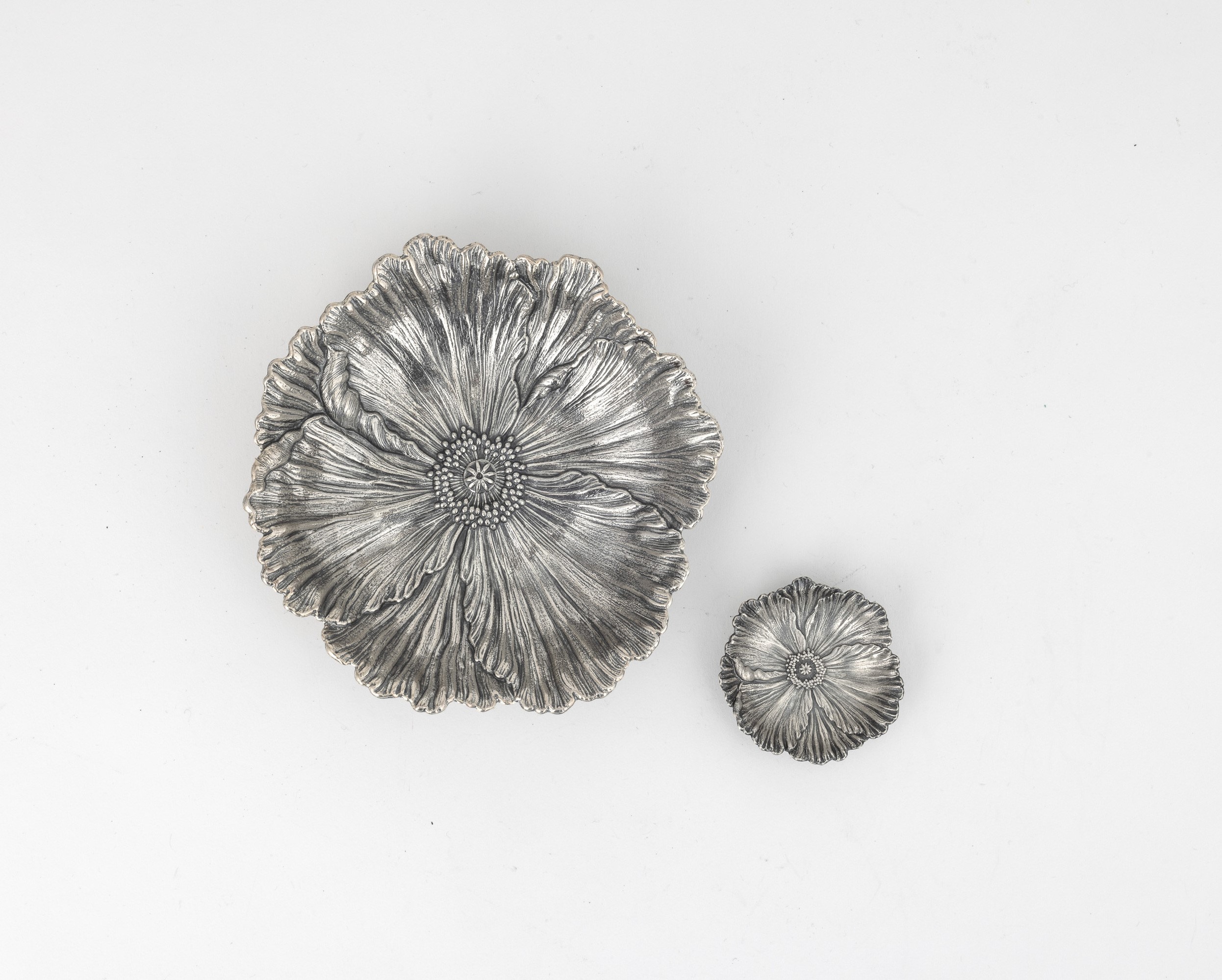 Buccellati, due ciotoline a forma di fiore, argento 925