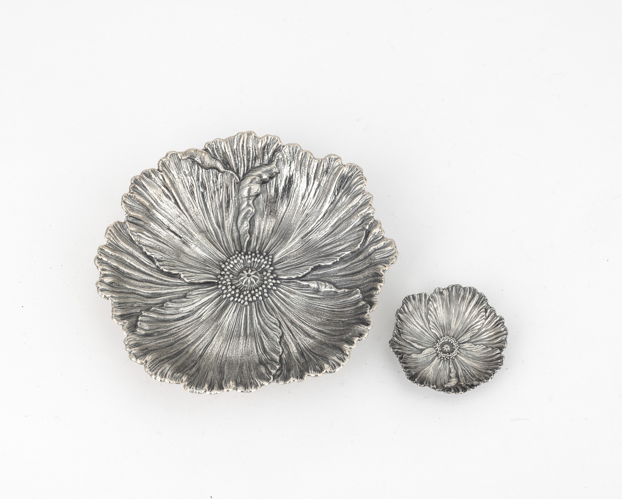 Buccellati, due ciotoline a forma di fiore, argento 925