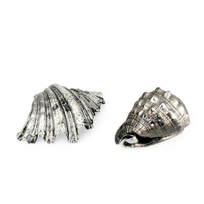 Mario Buccellati (etichetta a scudo), Coppia di conchiglie rivestite in argento, Italia, XX-XXI s...
